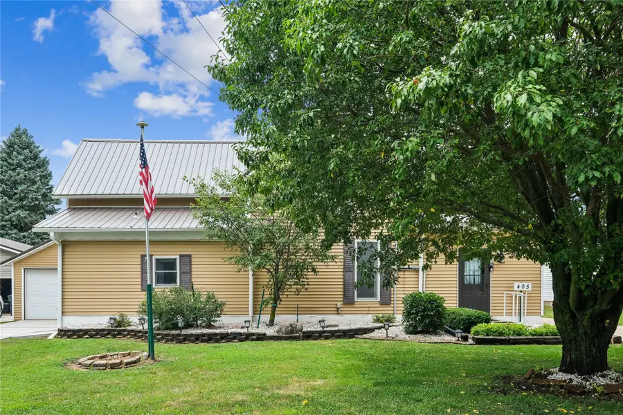 405 S Pine Street, New Sharon, IA 50207 - #3