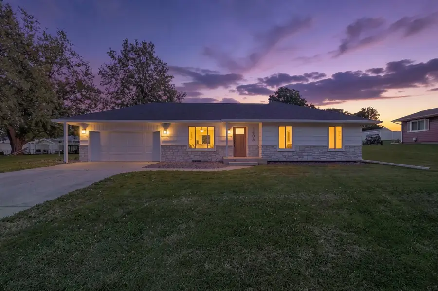 1406 W Jackson Street, Knoxville, IA 50138 - #3