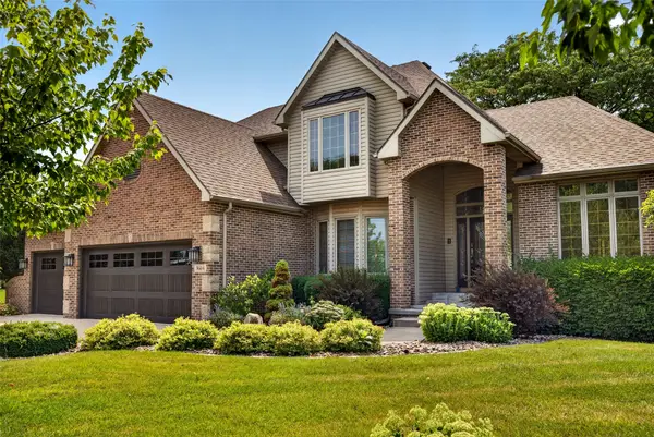3604 129th Street, Urbandale, IA 50323