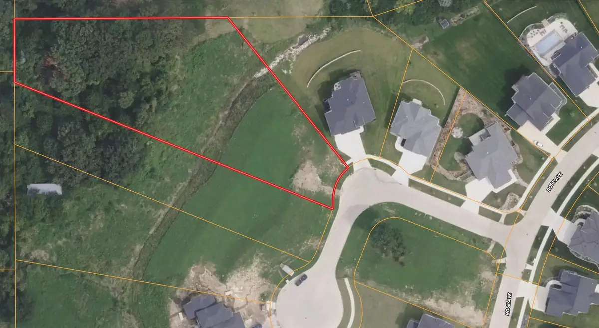 5813 Rose Circle, Des Moines, IA 50321 - #1