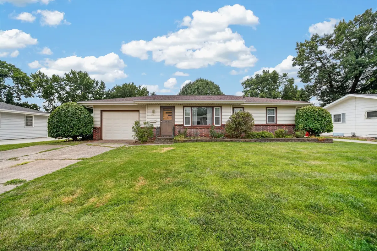 905 SE 4th Street, Ankeny, IA 50021 - #1