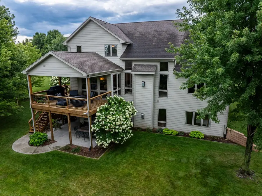 15301 Maple Drive, Urbandale, IA 50323 - #2