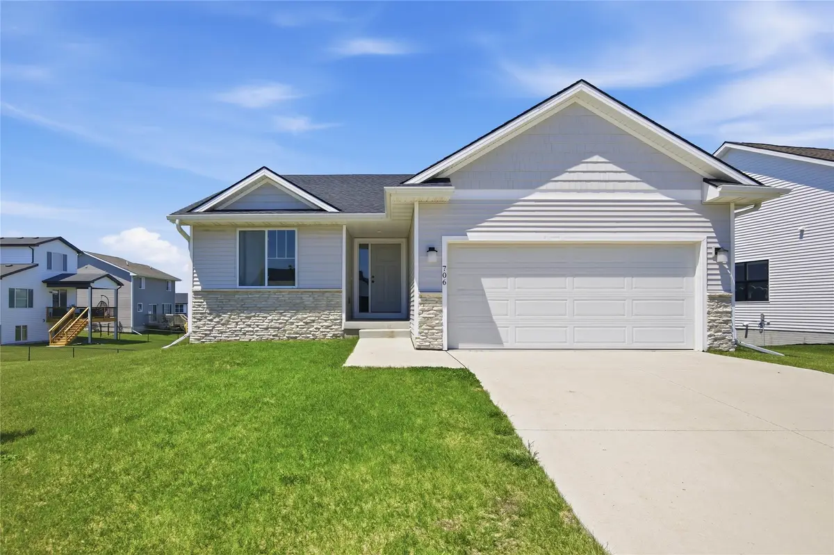 706 NE Country Meadow Drive, Ankeny, IA 50021 - #1