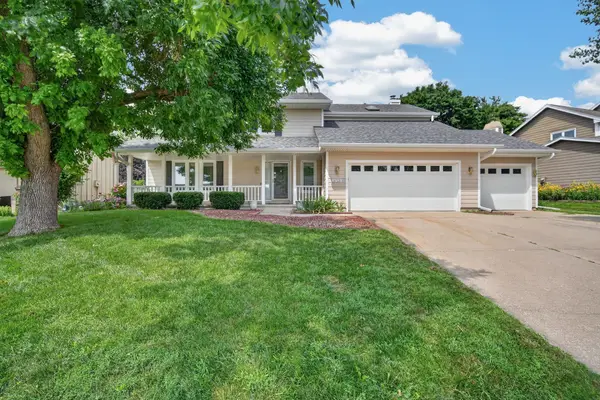 5713 Pommel Court, West Des Moines, IA 50266