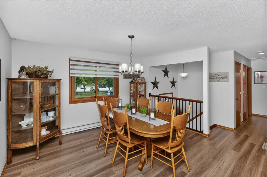 713 10th Avenue Nw, Altoona, IA 50009 - #2