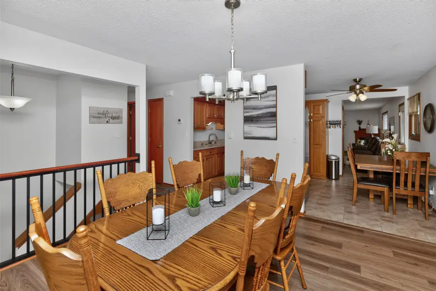 713 10th Avenue Nw, Altoona, IA 50009 - #3