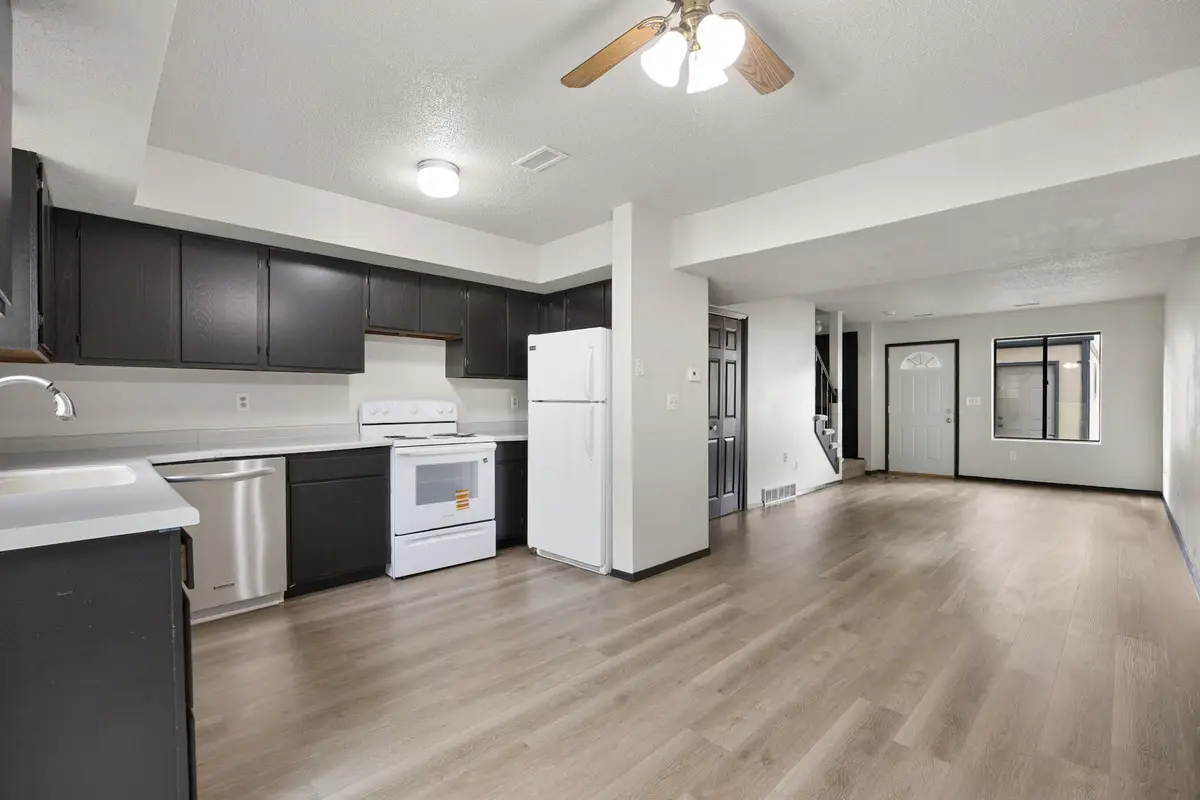1903 E Creston Avenue, Des Moines, IA 50320 - #1