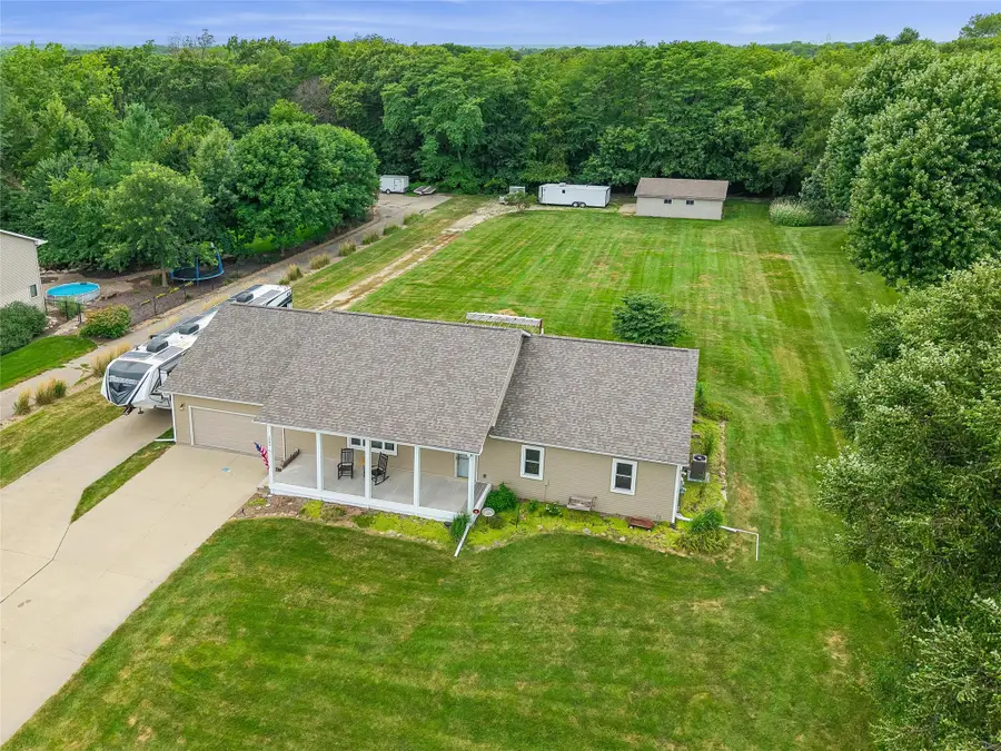 1040 SE 61st Street, Pleasant Hill, IA 50327 - #3