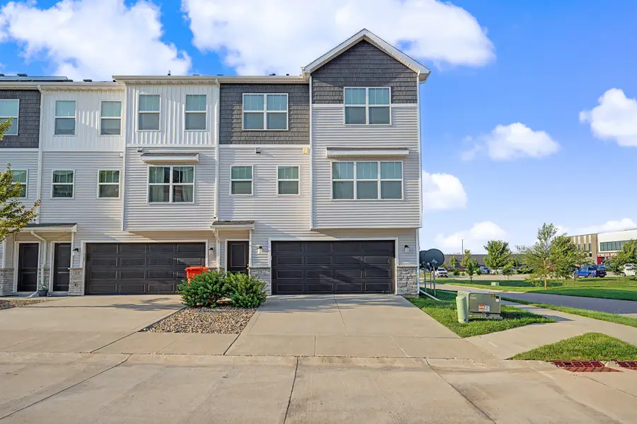151 NE 23rd Lane, Ankeny, IA 50021 - #2