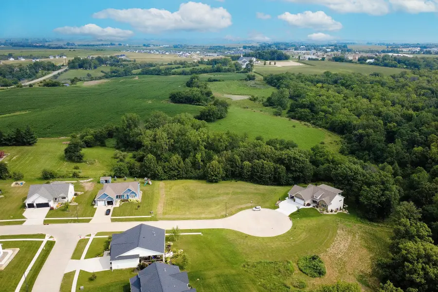 2920 Bos Ridge Road, Pella, IA 50219 - #2