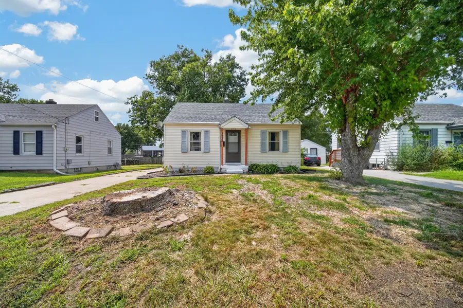 3938 57th Street, Des Moines, IA 50310 - #3