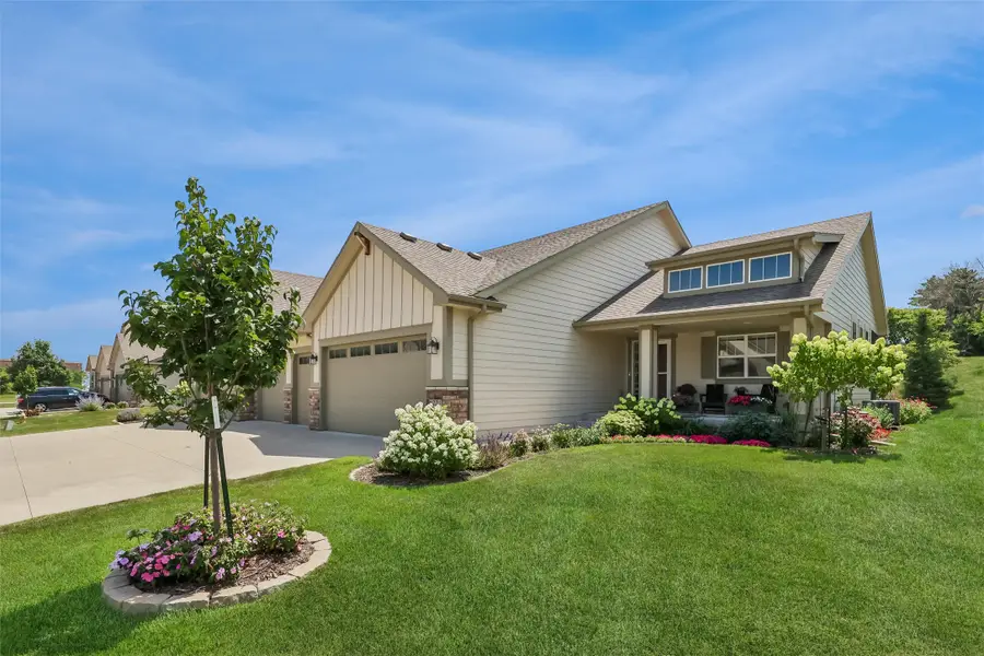 6221 Waterford Court, Johnston, IA 50131 - #3