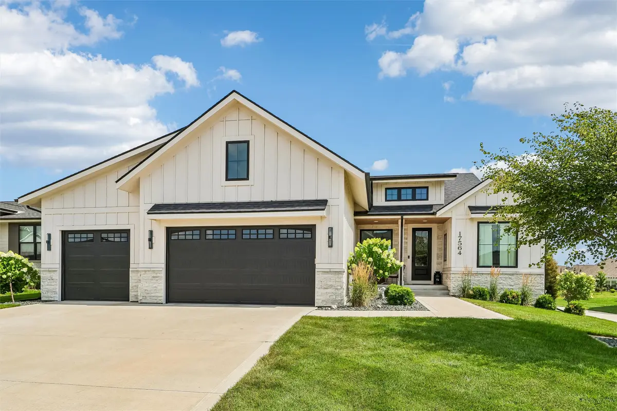 17564 Aurora Drive, Clive, IA 50325 - #1