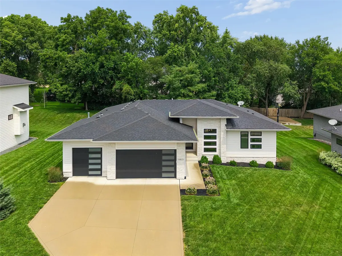 14415 Sheridan Avenue, Urbandale, IA 50323 - #1