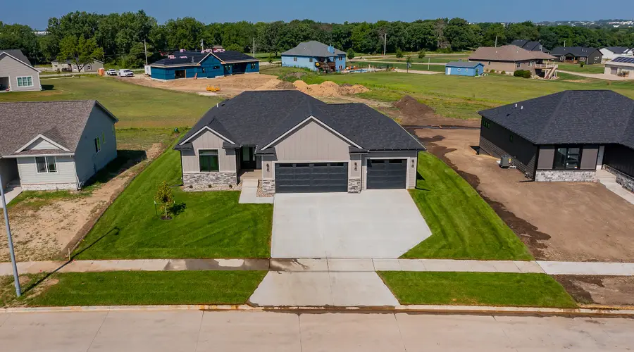 3308 SE Bannister Drive, Ankeny, IA 50021 - #2