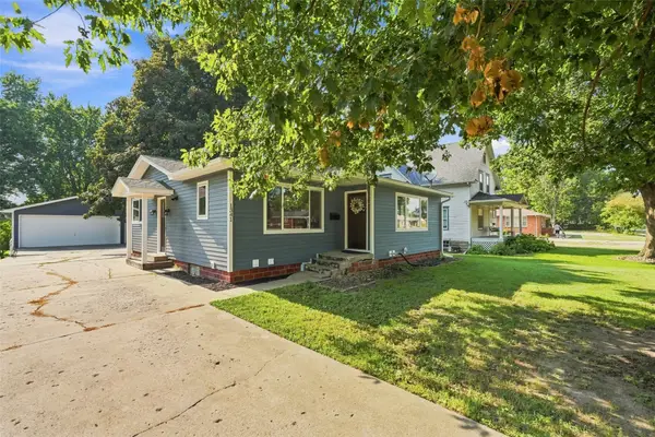 1341 Main Street, Pella, IA 50219