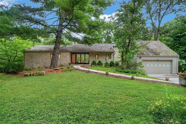 3908 Tonawanda Drive, Des Moines, IA 50312