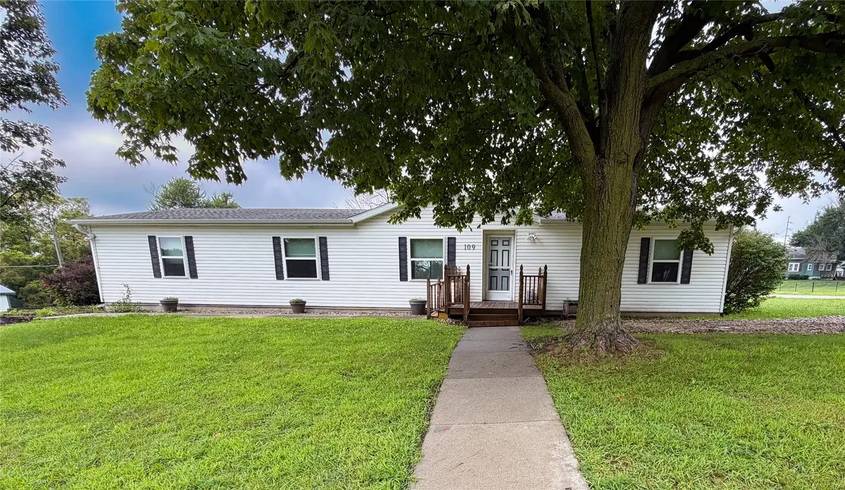 109 NE 7th Street, Stuart, IA 50250 - #1