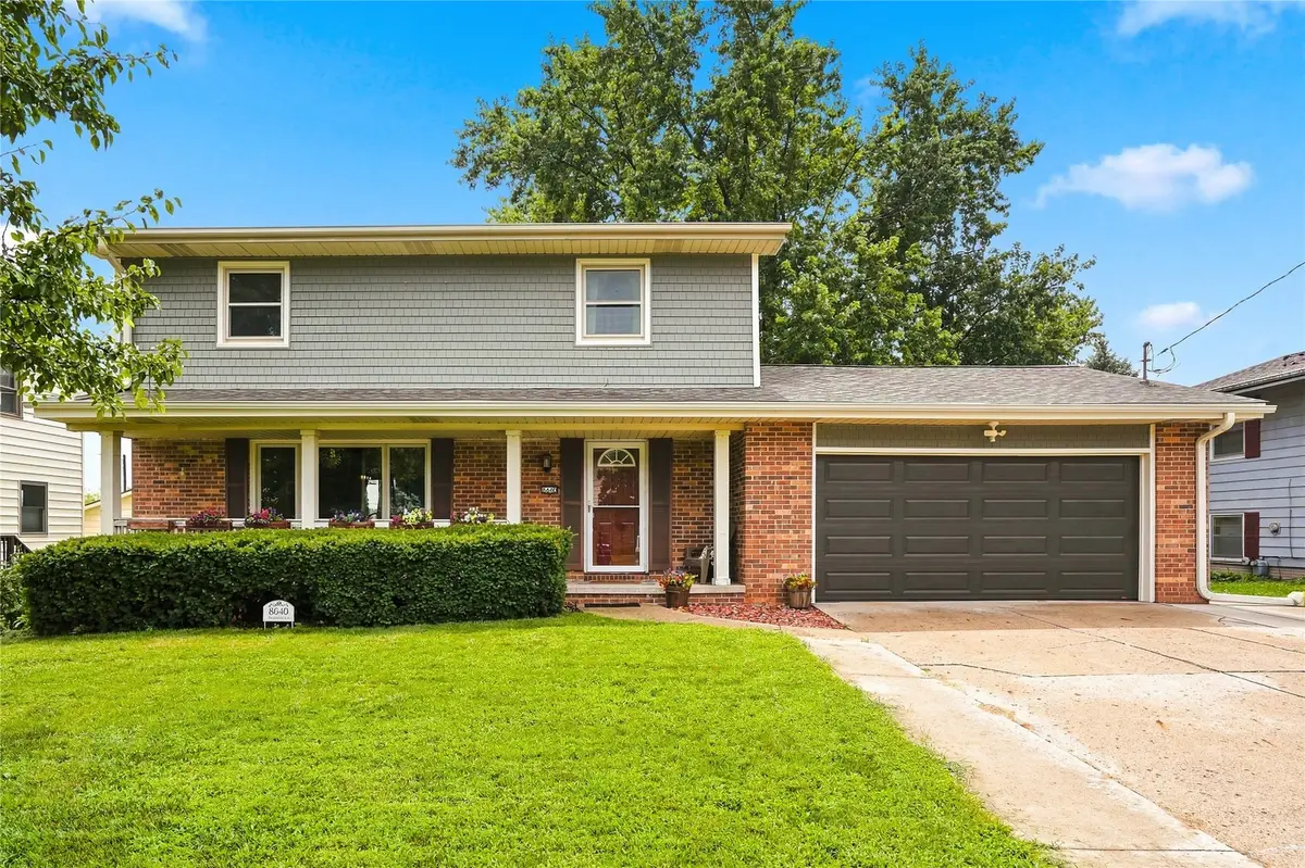 8640 Primrose Lane, Clive, IA 50325 - #1
