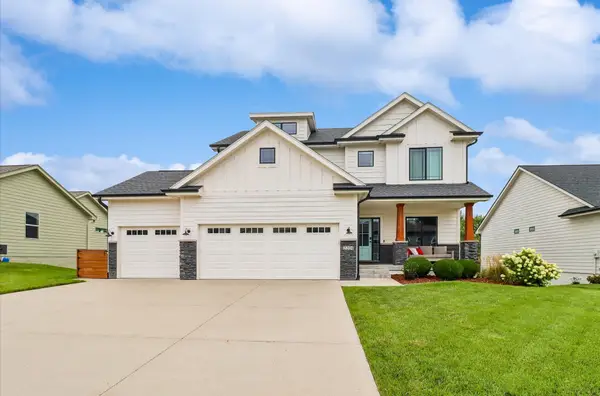 2204 NE Park Drive, Grimes, IA 50111