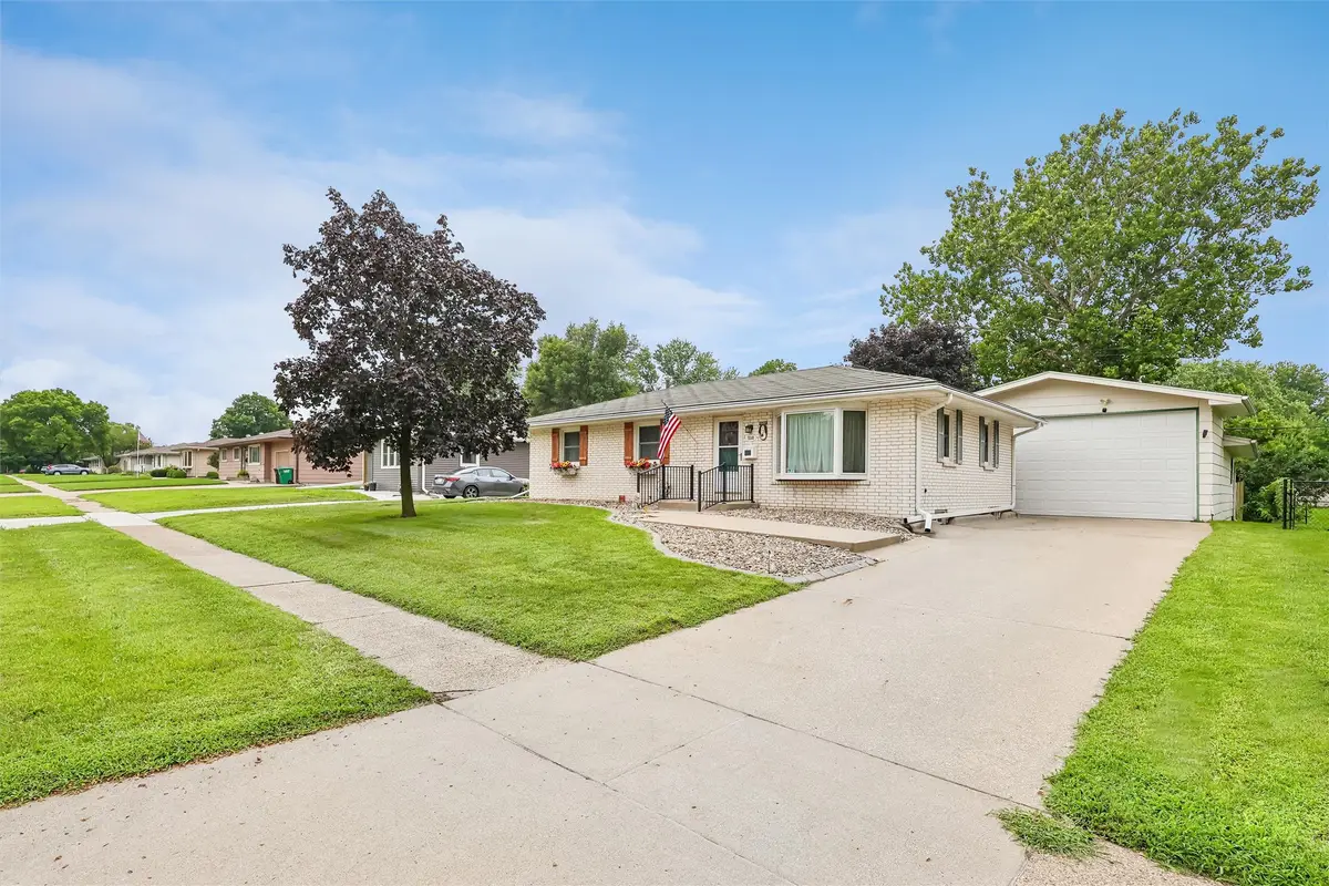 510 SE Sharon Drive, Ankeny, IA 50021 - #1