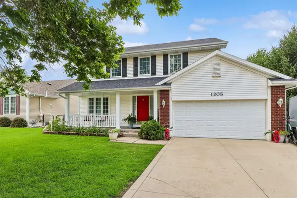 1205 E Kentucky Avenue, Indianola, IA 50125