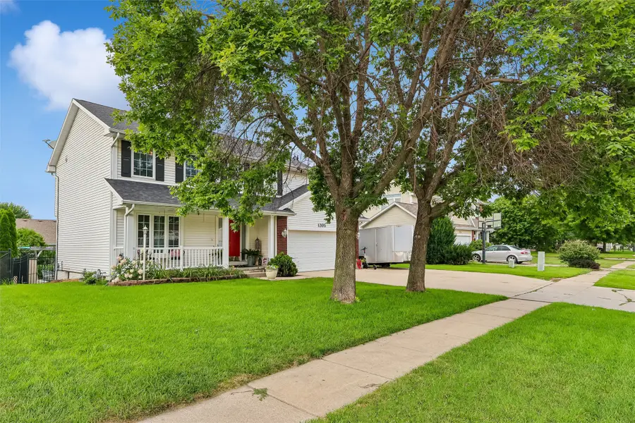 1205 E Kentucky Avenue, Indianola, IA 50125 - #3