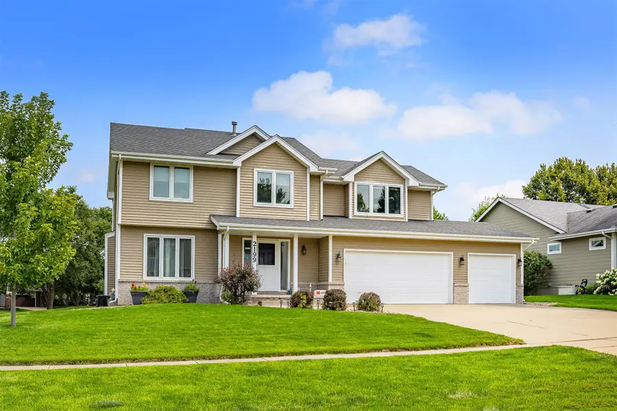 2199 NW 147th Street, Clive, IA 50325 - #2