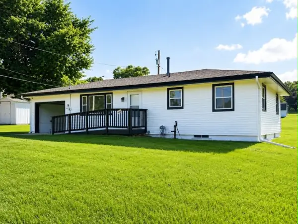 612 Dallas Street, De Soto, IA 50069