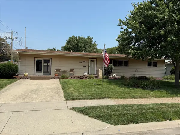 910 SW 2nd Street Place, Ankeny, IA 50023
