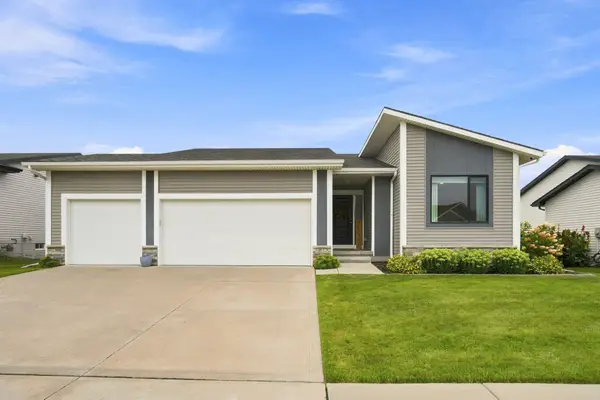 1812 Roebling Road, Adel, IA 50003