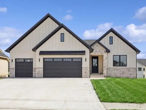 17316 Northview Drive, Urbandale, IA 50263