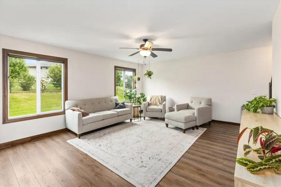 3514 Horton Circle, Clive, IA 50325 - #3
