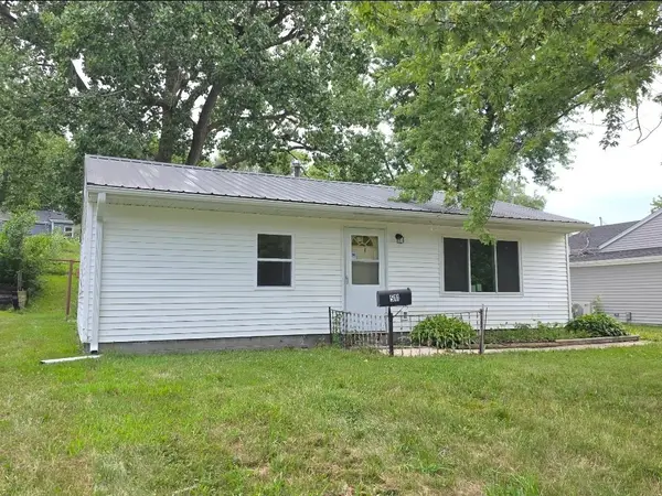 511 E 27th Street S, Newton, IA 50208