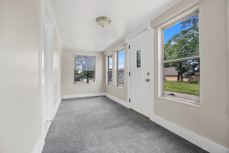 309 E 25th Street, Des Moines, IA 50317 - #2