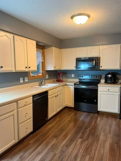 5147 69th Street, Urbandale, IA 50322 - #3