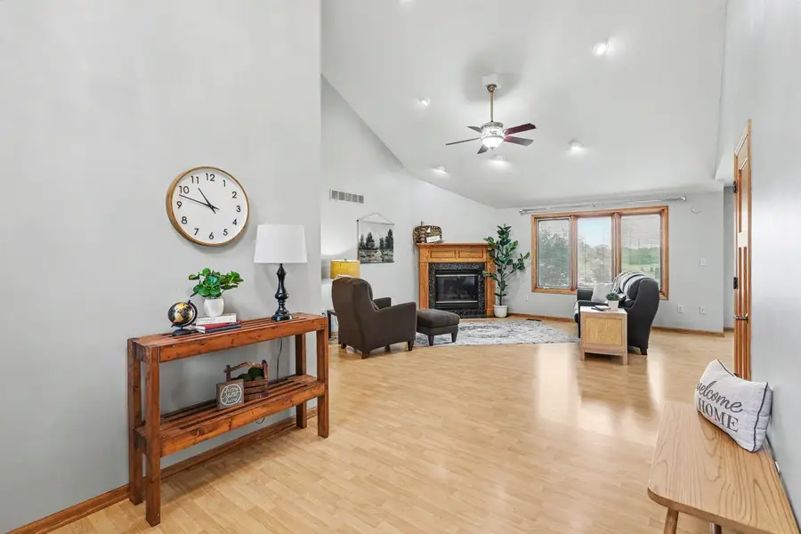 2521 Hemel Drive, Pella, IA 50219 - #3