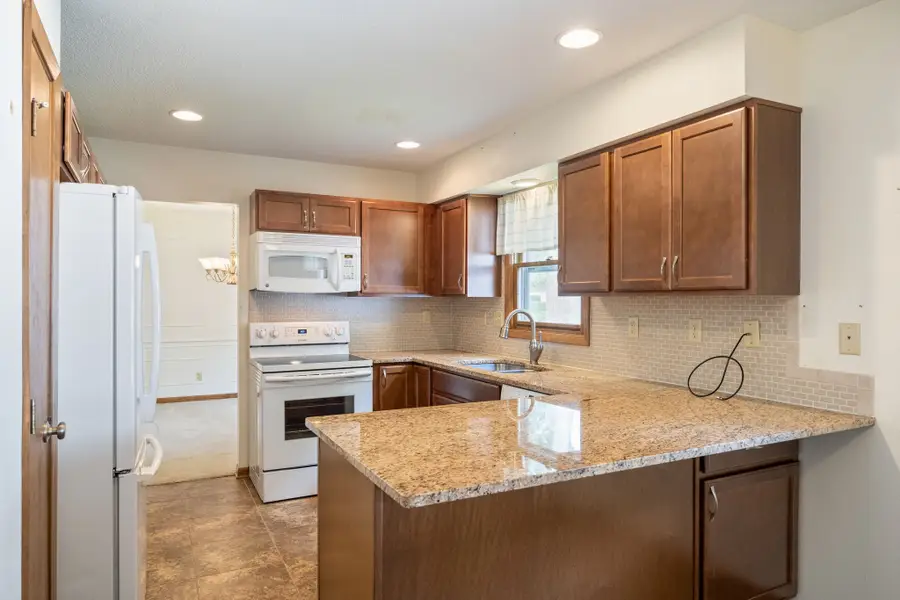 4125 76th Street, Urbandale, IA 50322 - #2