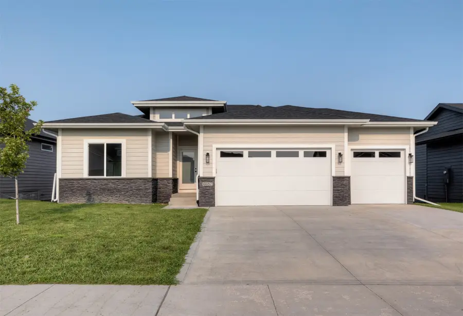 4657 179th Street, Urbandale, IA 50263 - #2
