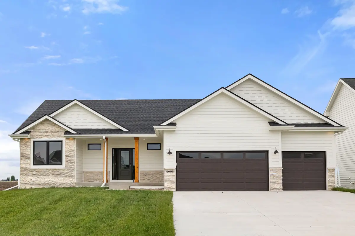 4668 180th Street, Urbandale, IA 50323 - #1