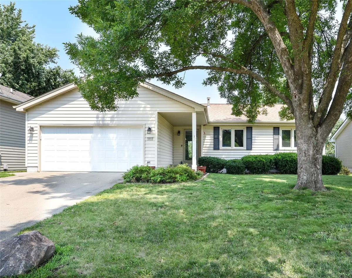 205 Southview Drive, Waukee, IA 50263 - #1