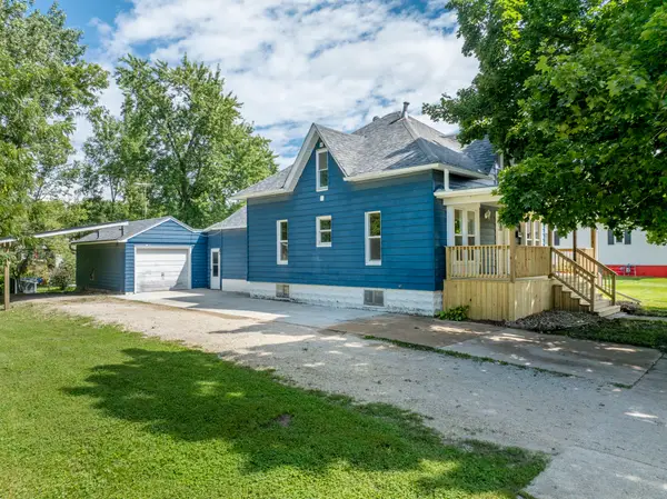 500 W 3rd Street, Sumner, IA 50674