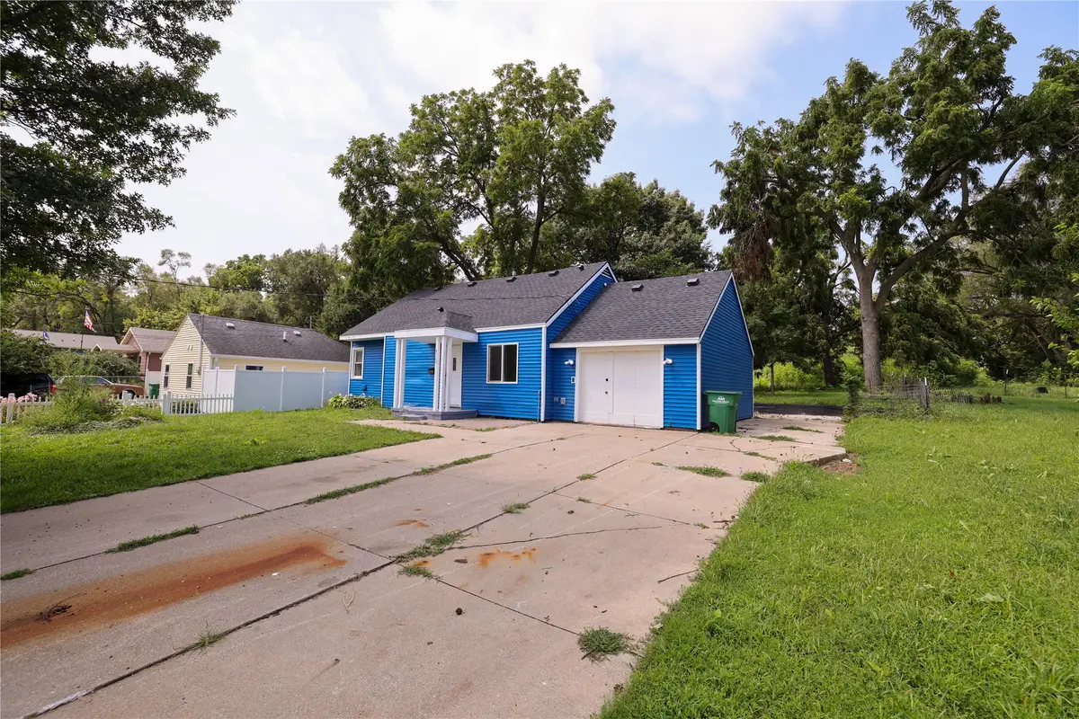 4720 NE 30th Street, Des Moines, IA 50317 - #1