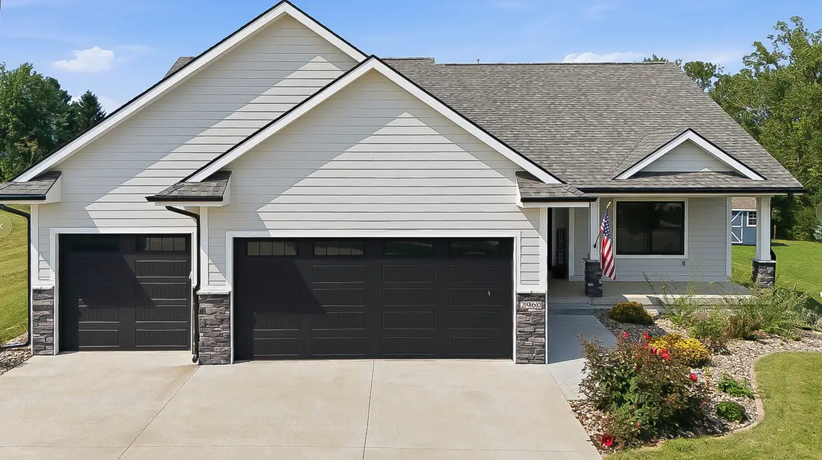2960 Bos Ridge Road, Pella, IA 50219 - #1