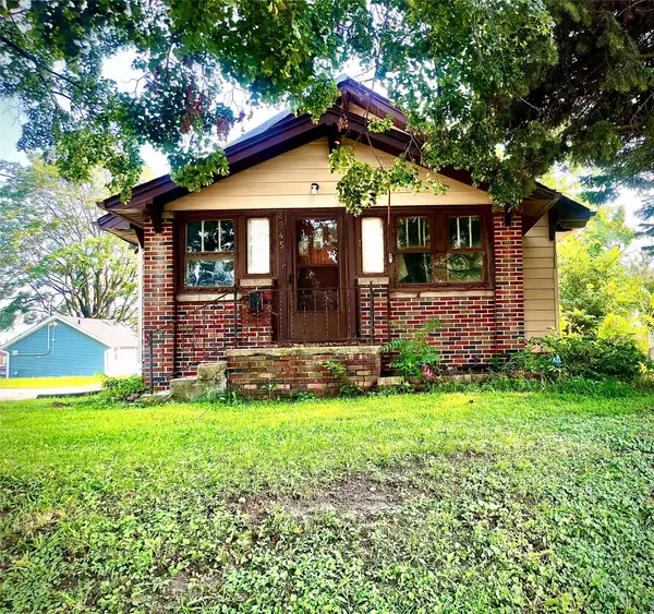 2945 Des Moines Street, Des Moines, IA 50317