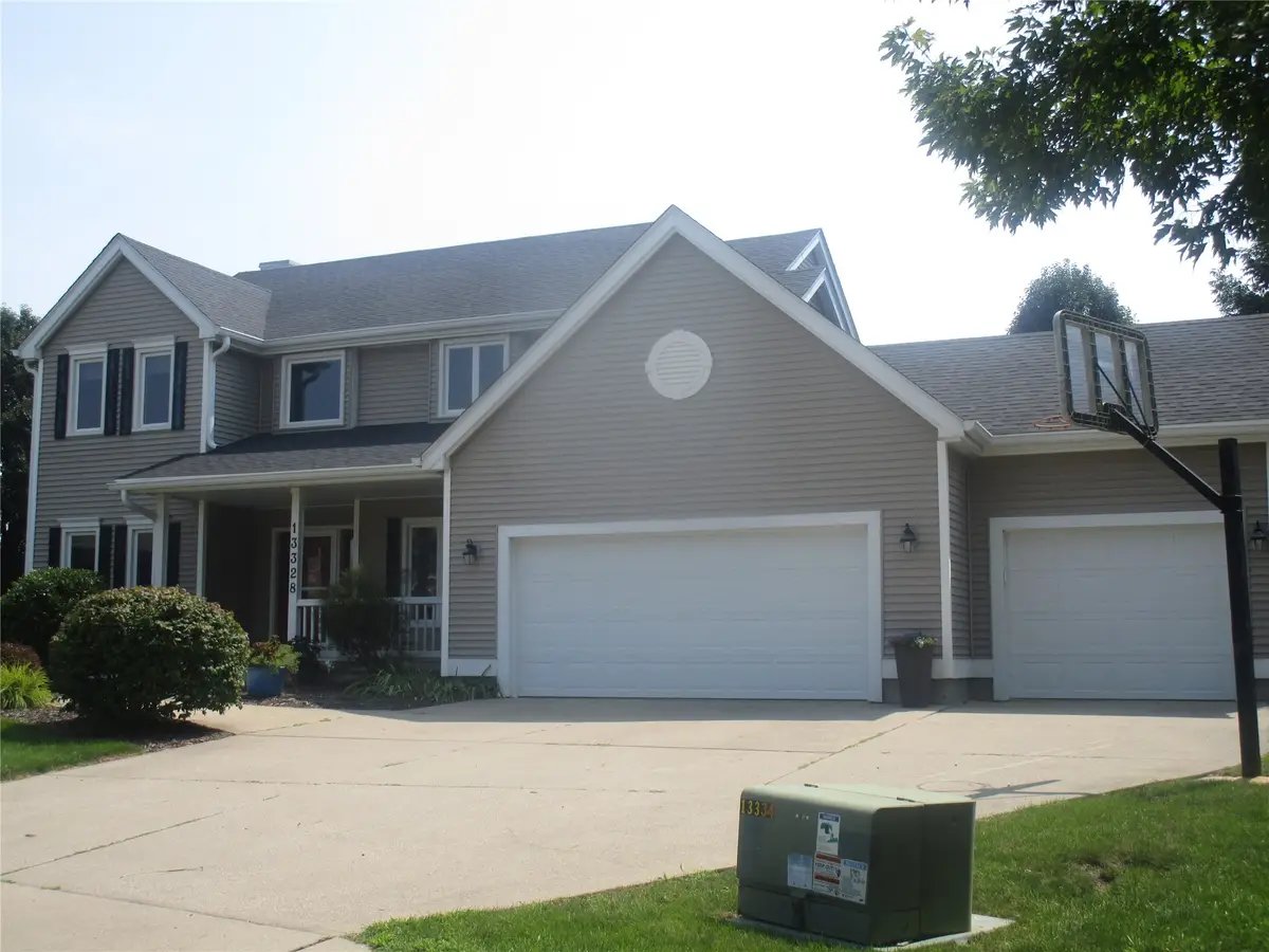 13328 Rocklyn Drive, Urbandale, IA 50323 - #1