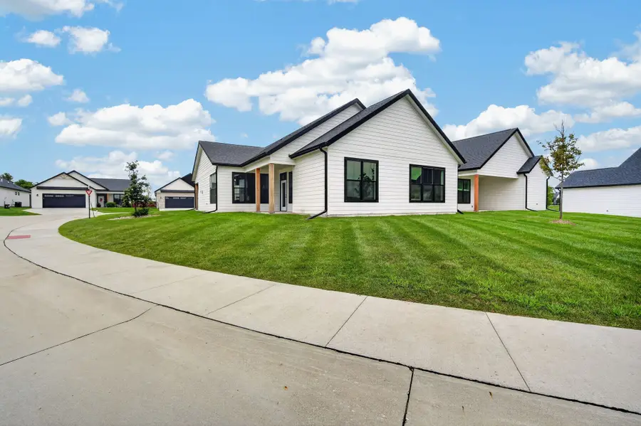 18346 Dooley Drive, Clive, IA 50325 - #3