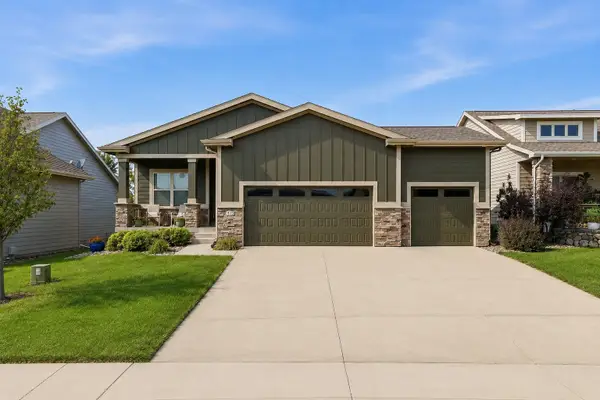 413 NE Brookridge Circle, Waukee, IA 50263
