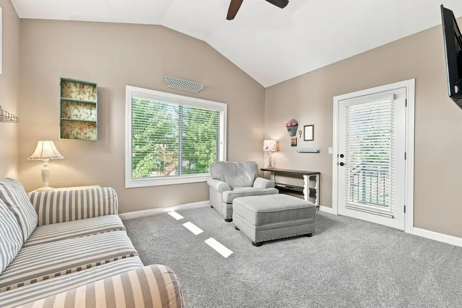413 NE Brookridge Circle, Waukee, IA 50263 - #3