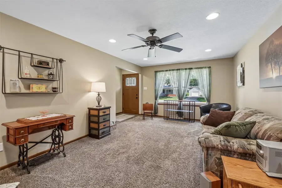 1111 Scott Avenue, Ames, IA 50014 - #3